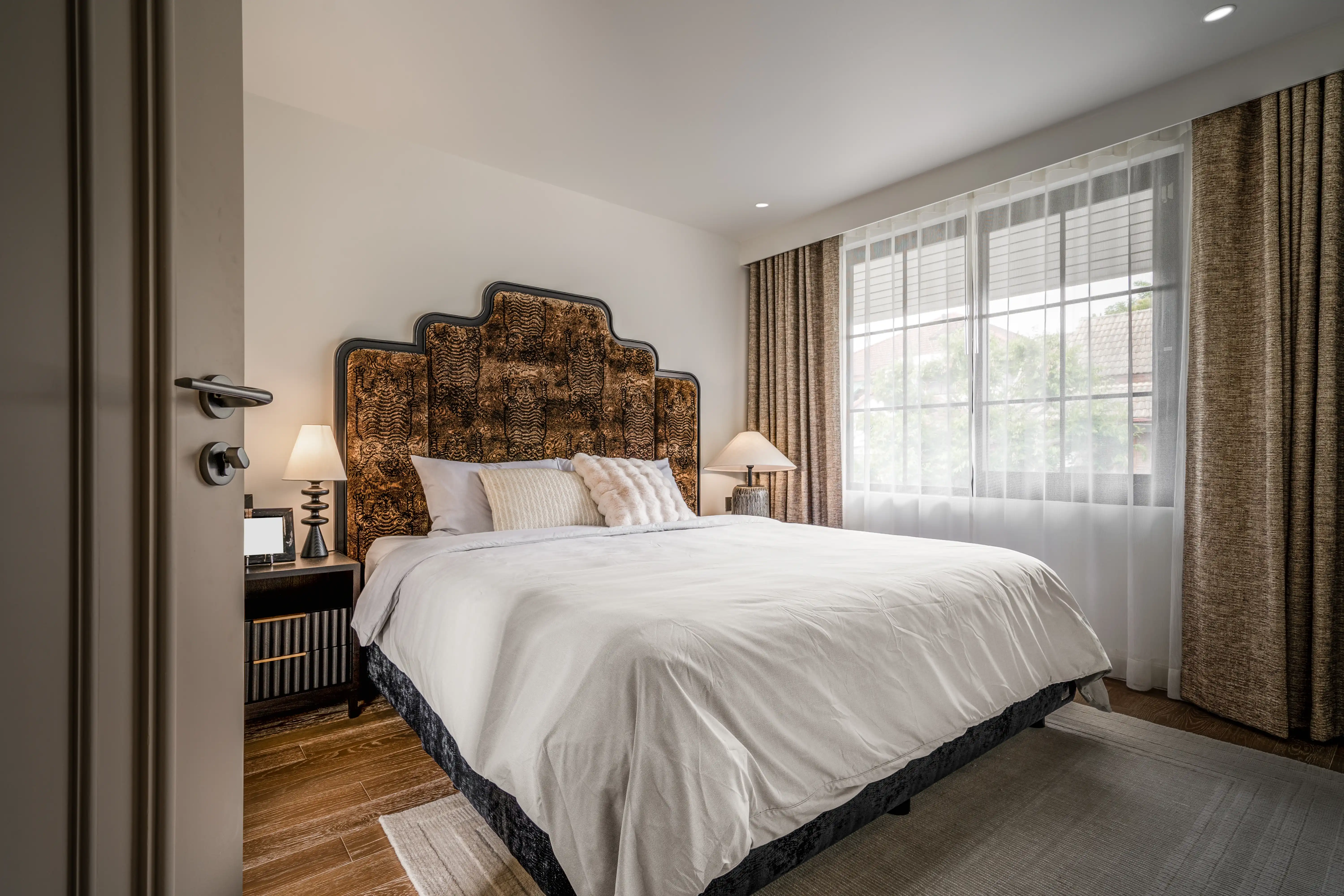 HEADBOARD — ANTHROPOSOPHICAL WOOD FORM
