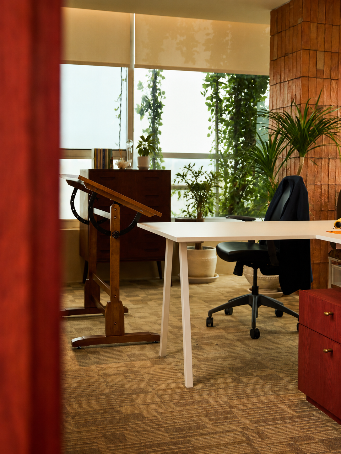 Focus Desk